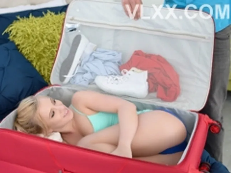 Món quà bất ngờ, xxx gái tây sướng lắm...