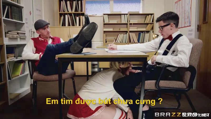Xxx gấu tên đầu bạn gái ở trường vietsub